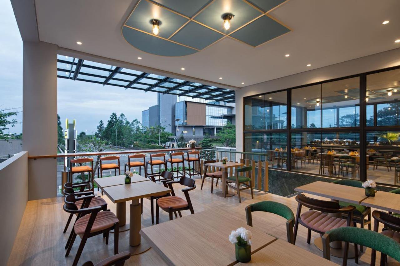Maxonehotels At Kota Harapan Indah-Бекаси Екстериор снимка