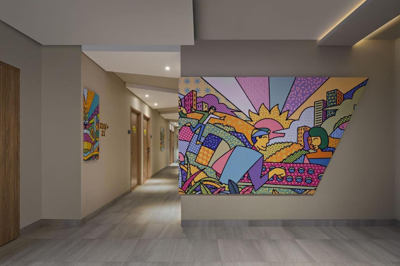 Maxonehotels At Kota Harapan Indah-Бекаси Екстериор снимка